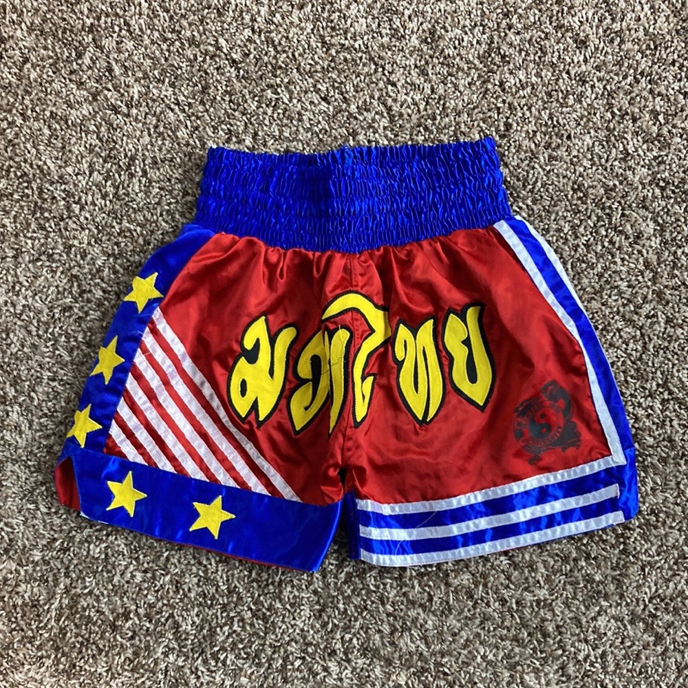 Martial Arts University Unisex shorts size S